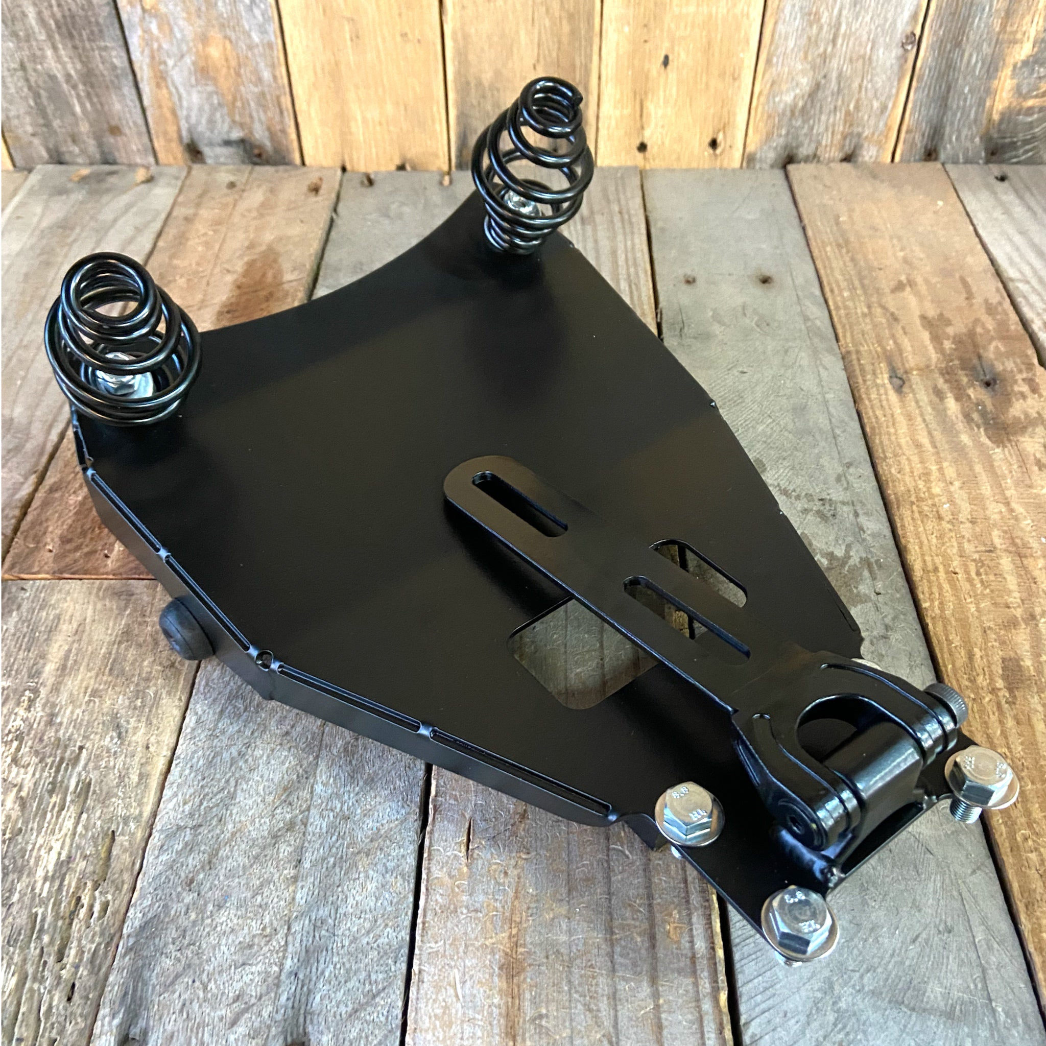2022-2025 Indian Chief Dark Horse Spring Seat Mounting Kit Black Tractor bcs