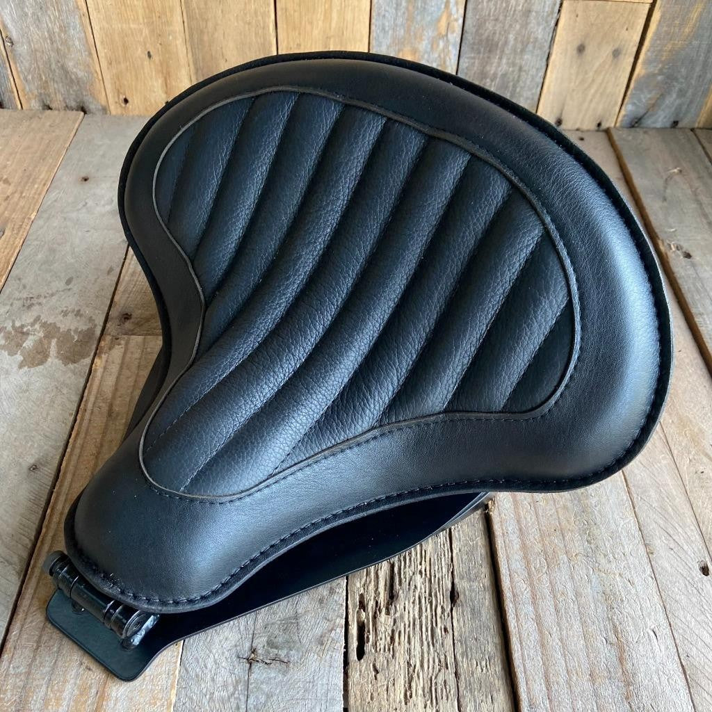 2025-2025 Indian Scout Bobber 15x14 Spring Seat Black Tuck Roll Mounting Kit